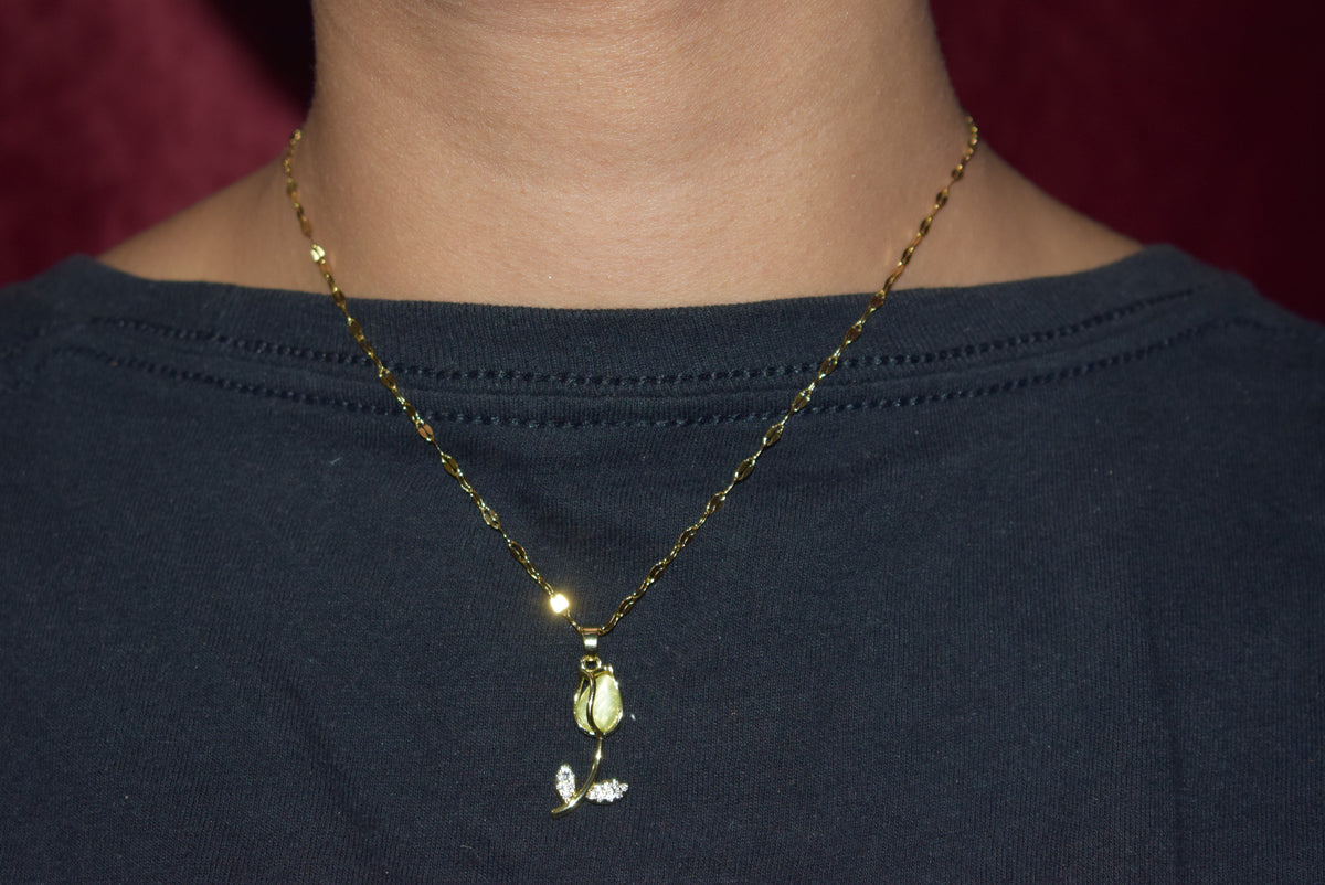 Rose Necklace