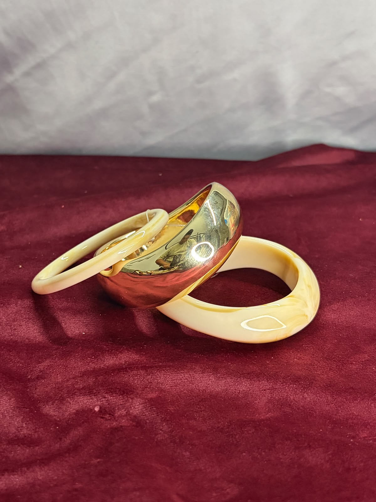 Wavy Beige Bangle Set