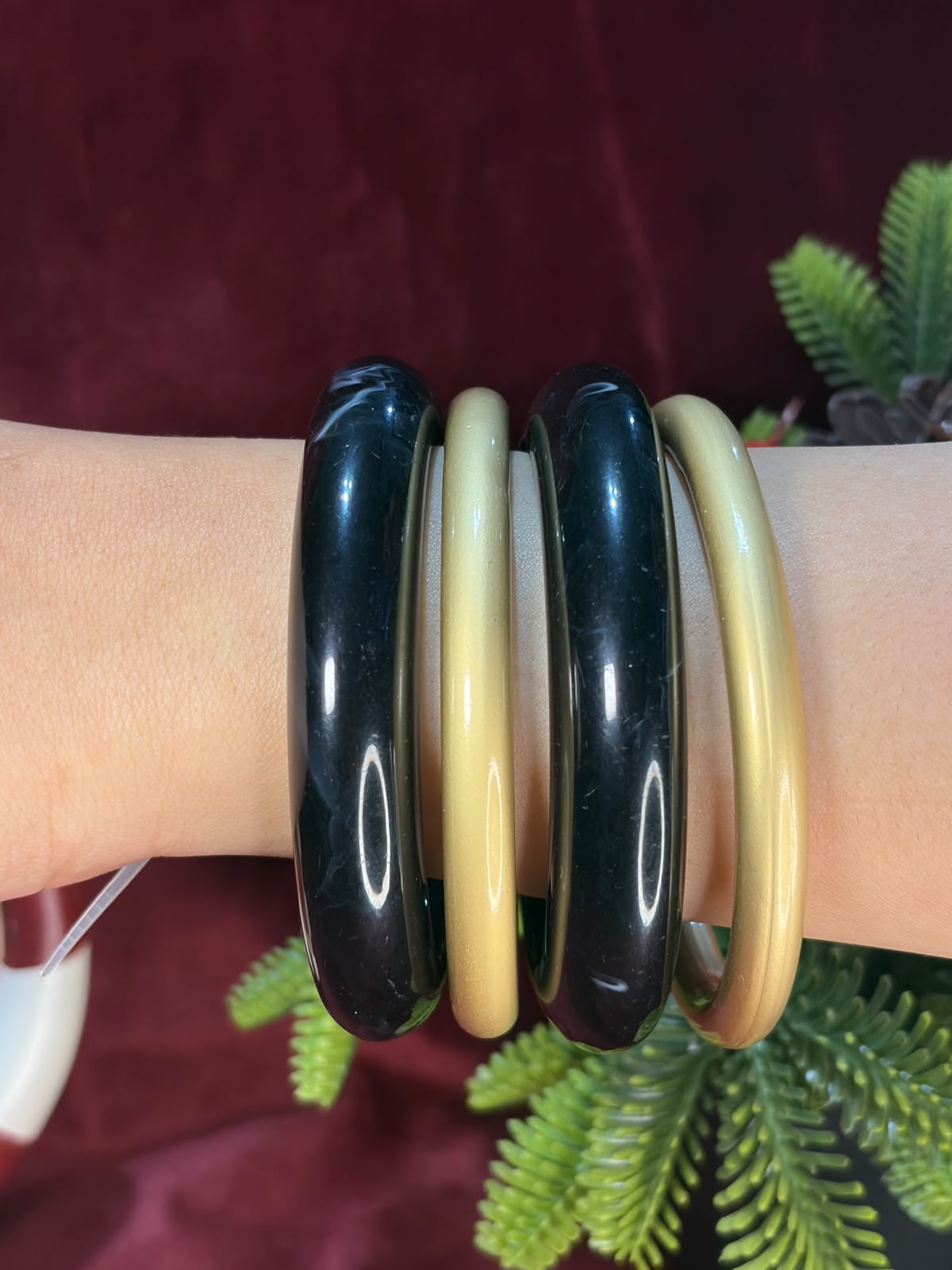 Metalic Black Bangle Set